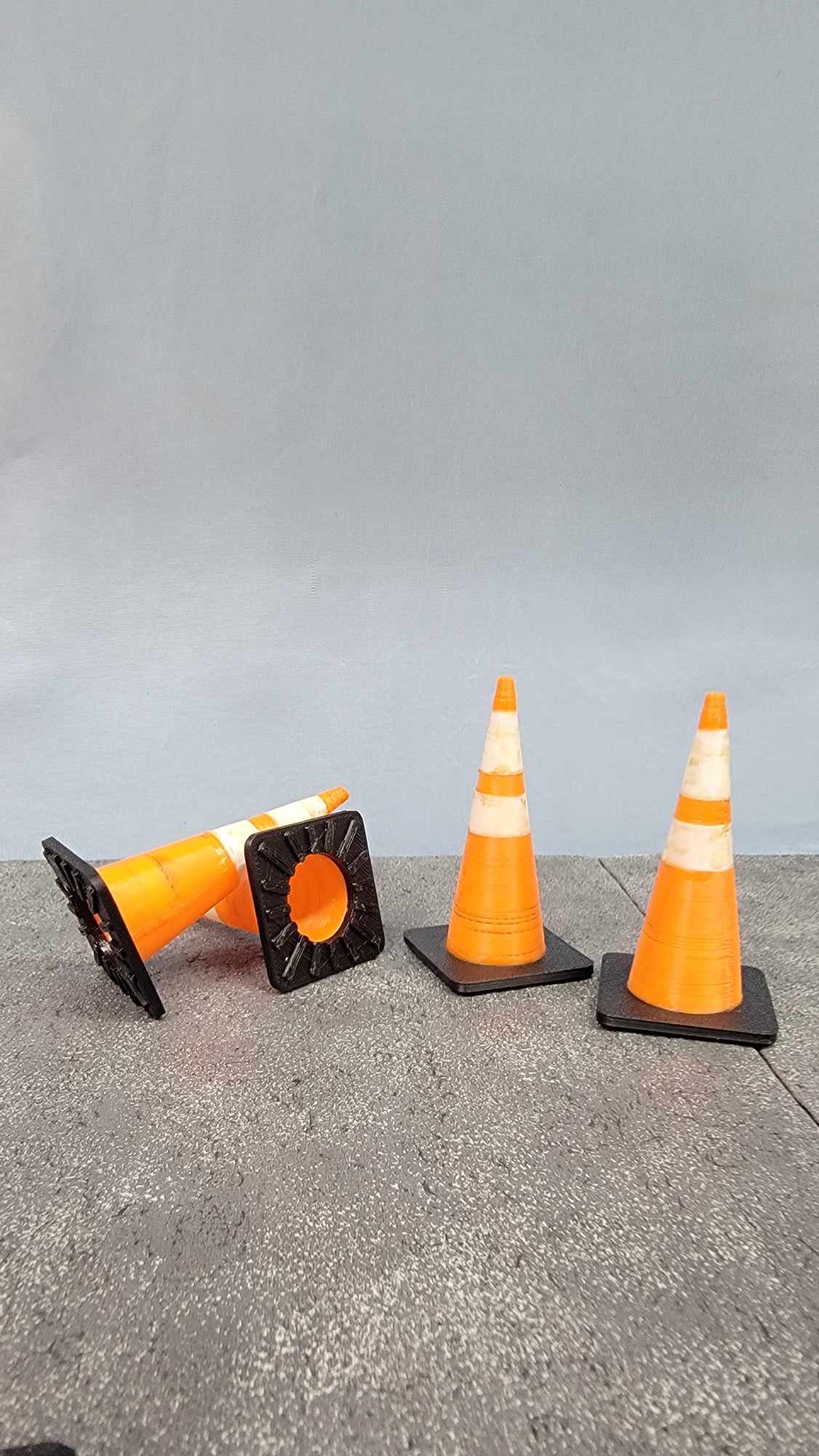 1/12 Traffic Cones