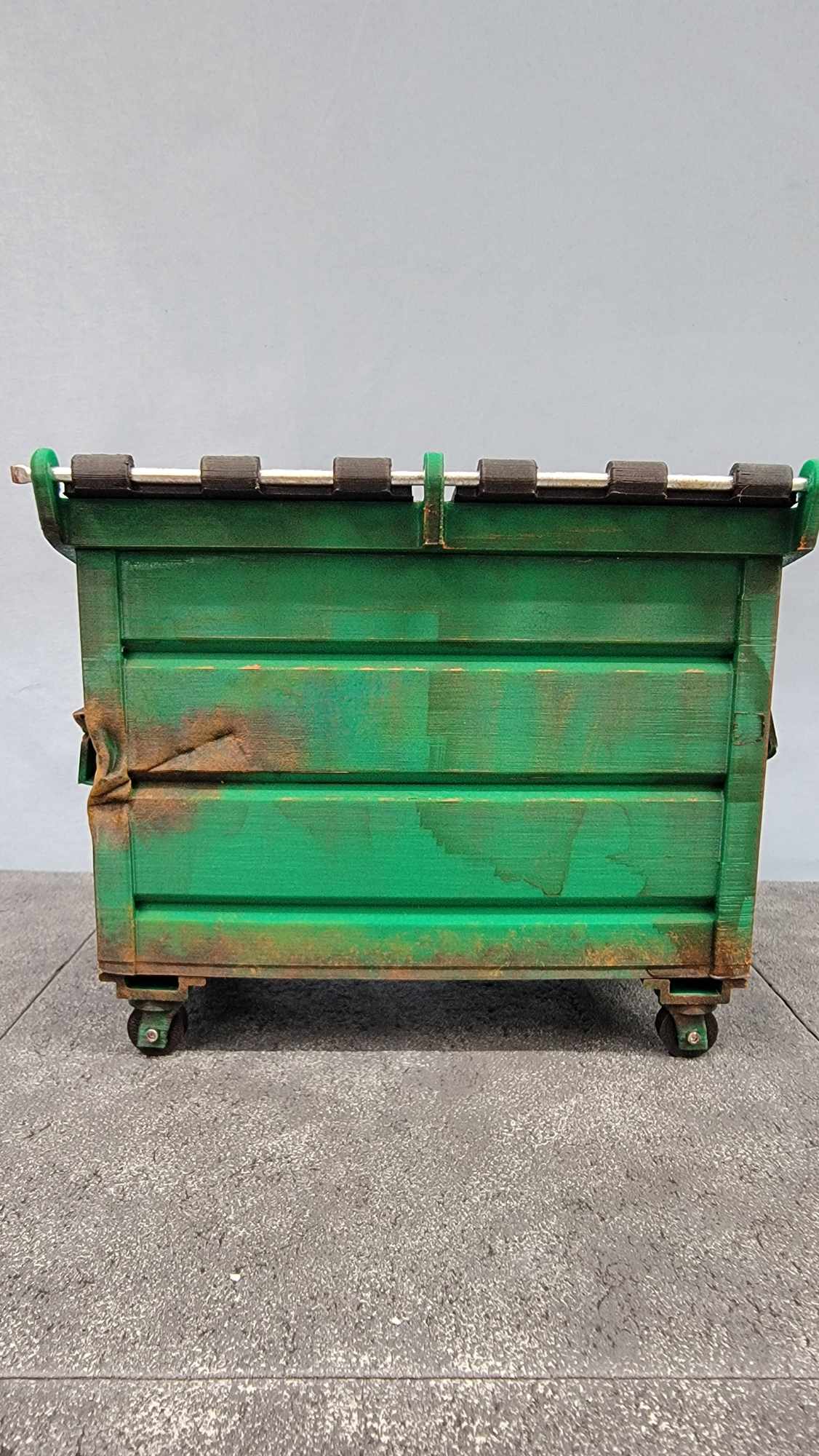 4YD Dumpster 1/12