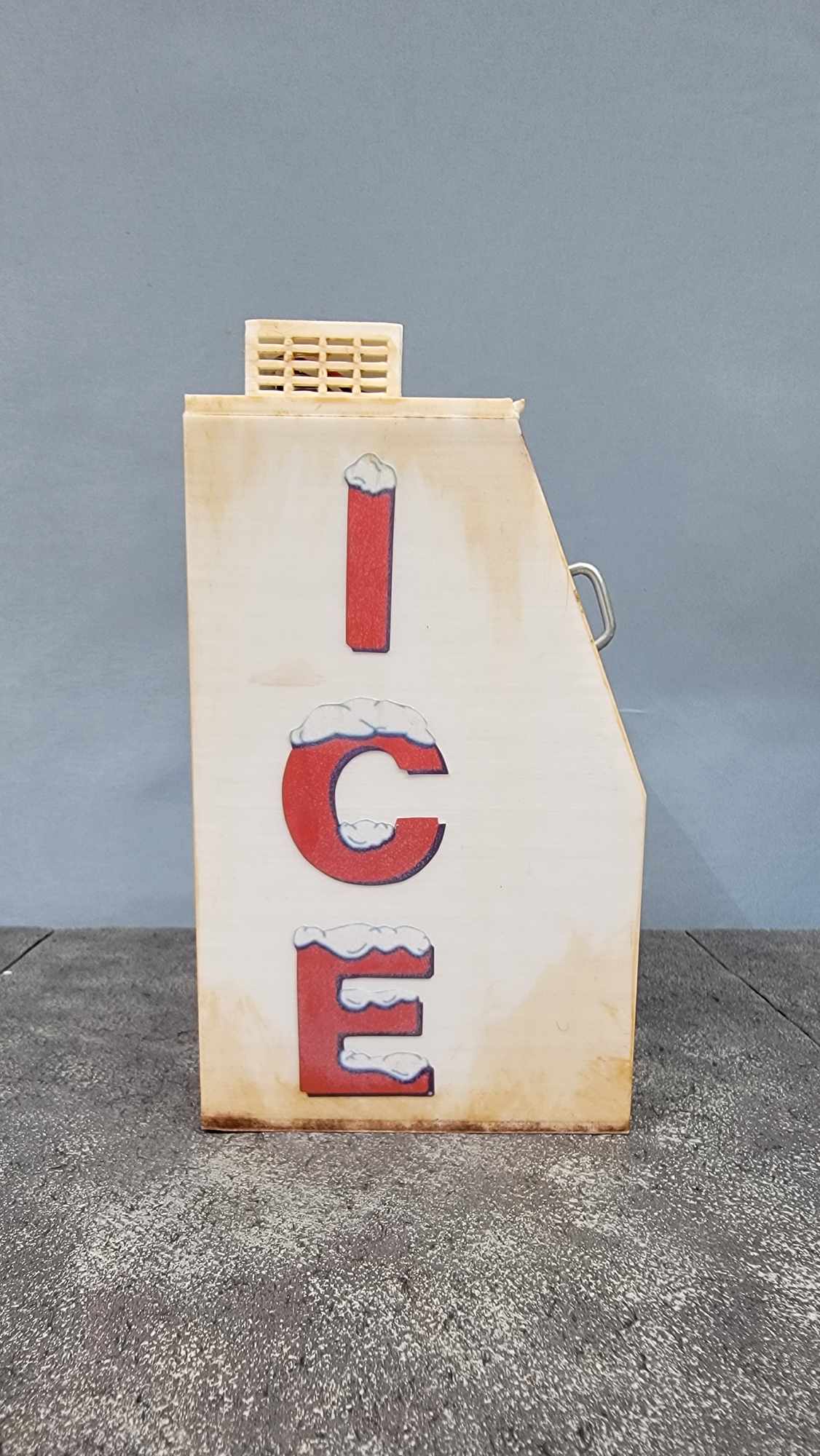 Ice Vending Machine (1/12)