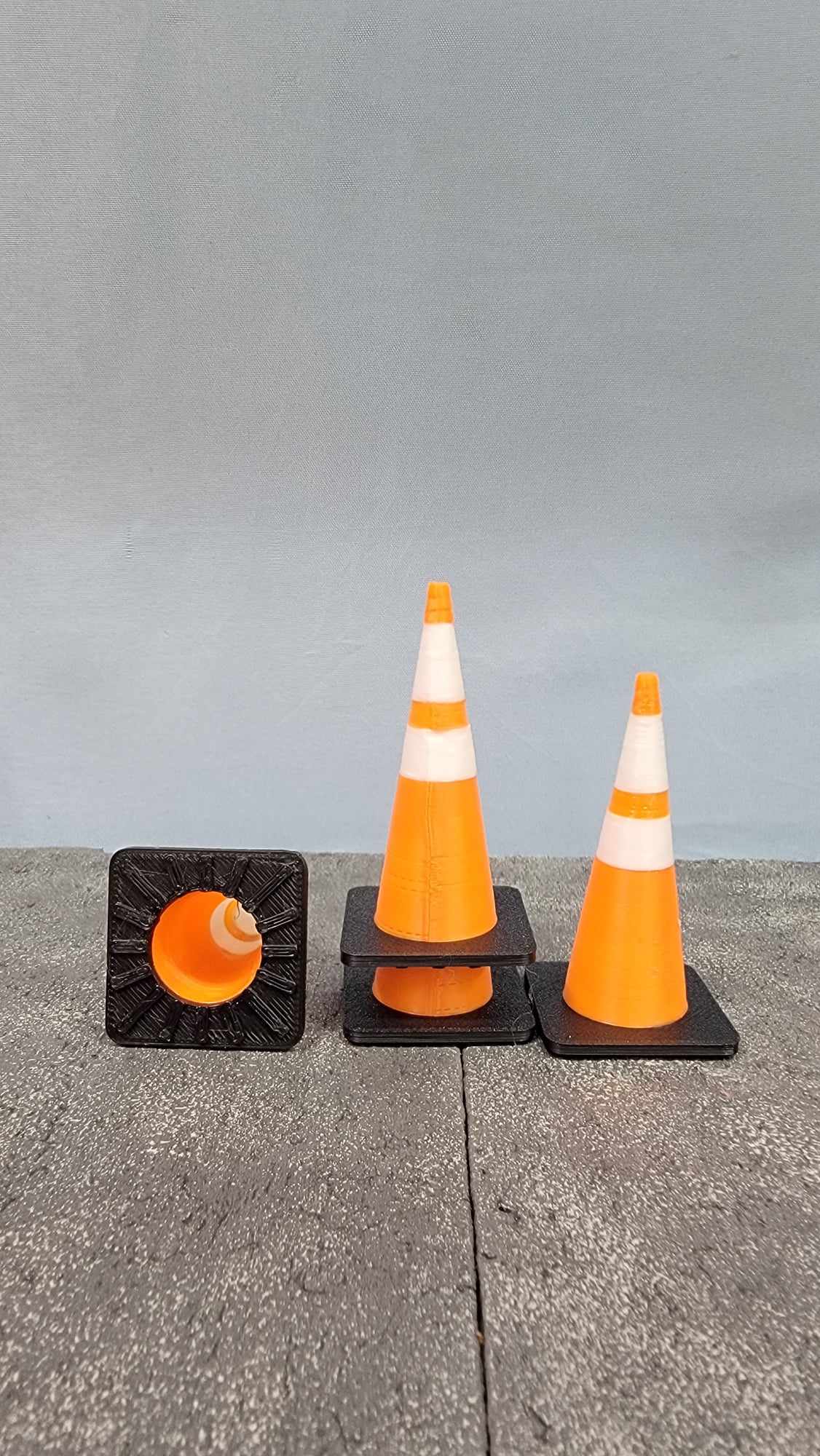 1/12 Traffic Cones