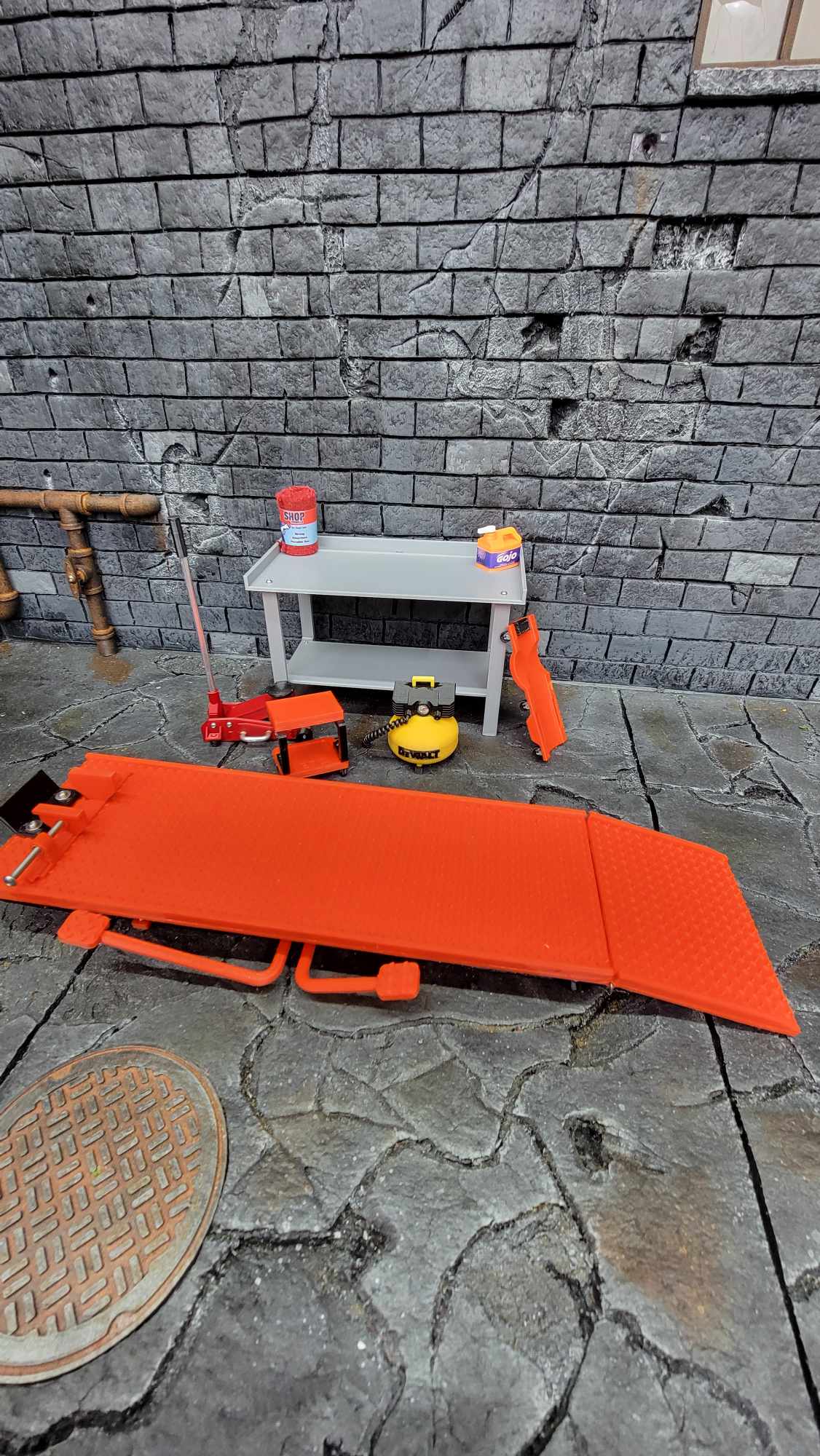 Complete 1/12 Motorcycle Garage Starter Kit