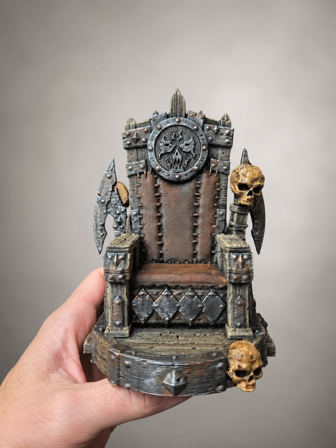 ..Gobo Throne